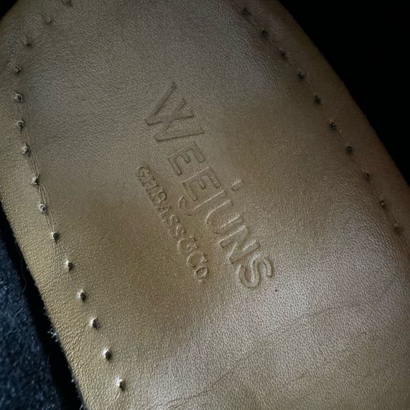 Vintage Black Leather Leopard Weejuns Penny Loafers  8 - Picture 9 of 9